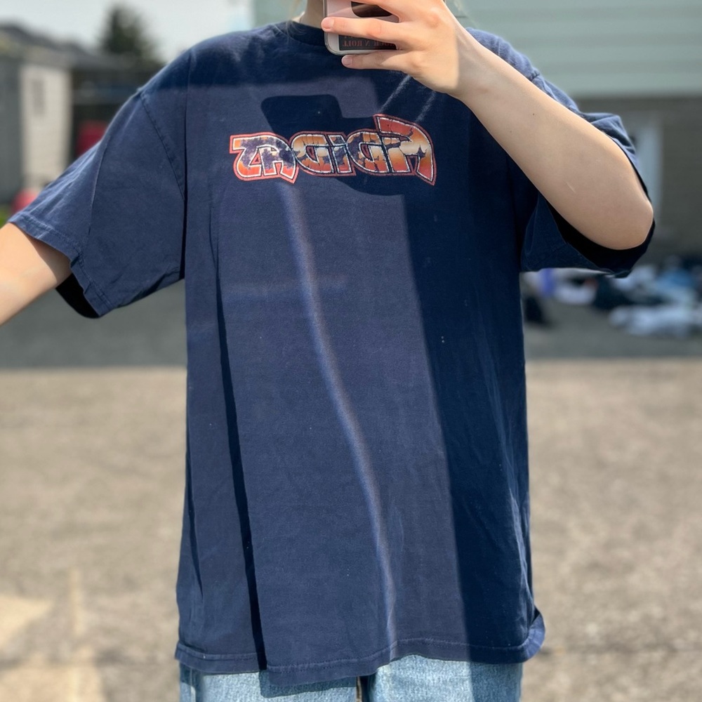 Vintage adidas tee